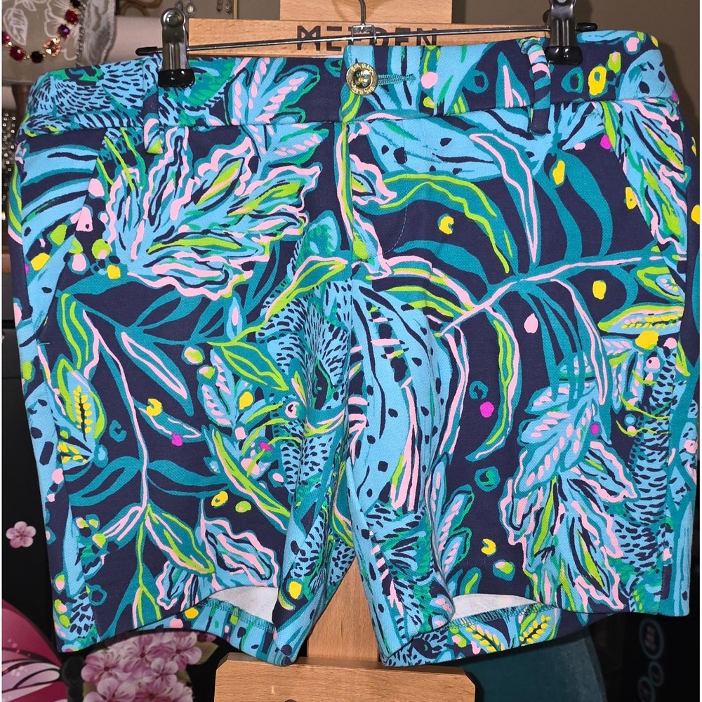 Lilly Pulitzer Callahan Shorts Navy Blue Tropical Leaf Print Size 2